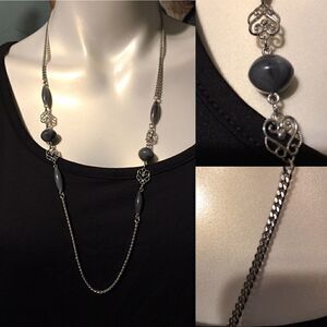 Silver Tone Grey Stone Necklace!
